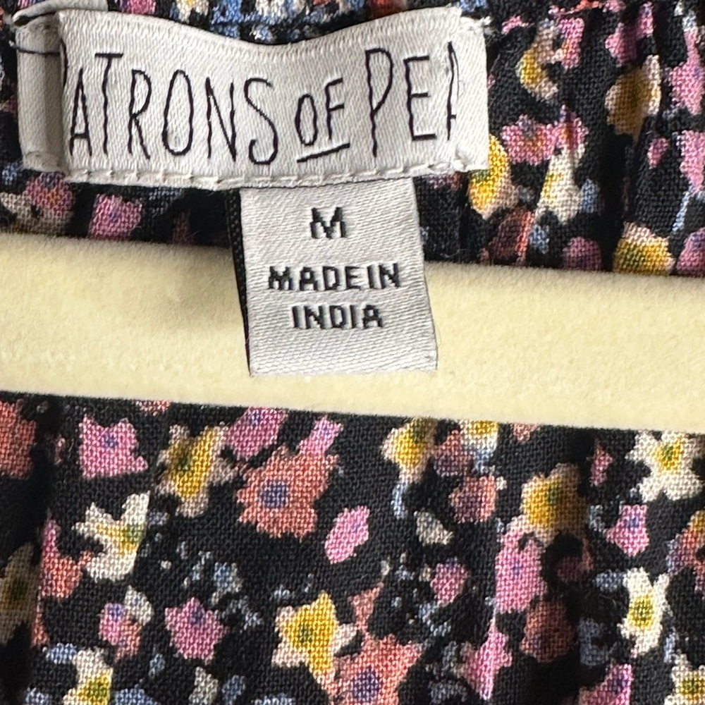 EUC• Patrons of Peace•Size Med• Floral Print• Tiered Ruffle Skirt•Smock Waist - Picture 4 of 8